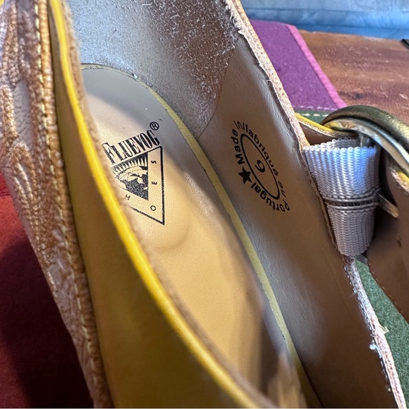 Fluevog Attic Joyce Buckled Heel with Scalloped Toe in Gold ๐ - Picture 6 of 11